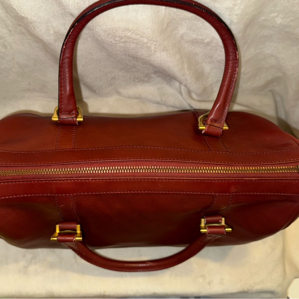 Cartier Elegant Burgundy Leather Handbag COA - Picture 7 of 15
